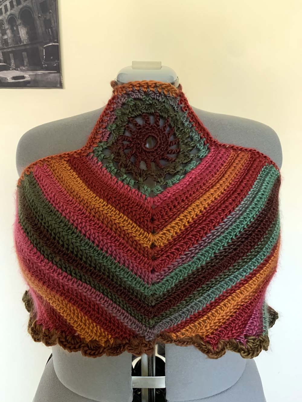 Sunburst Crop Top - Image 10